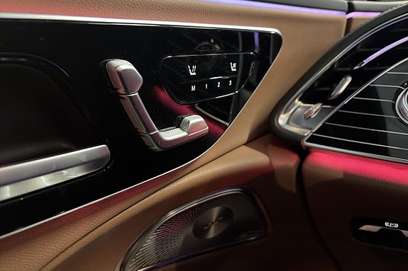 Mercedes-Benz E220 16 of 26
