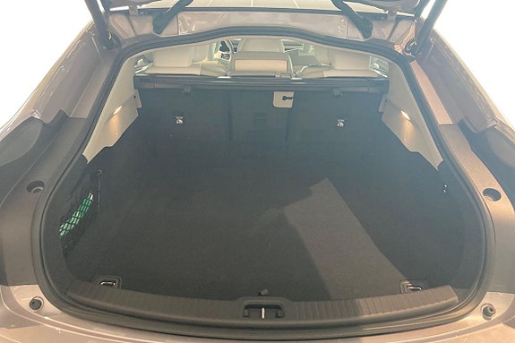 Volvo ES90 12 of 21
