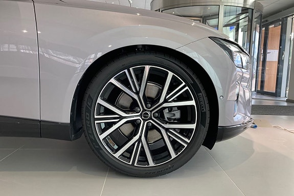 Volvo ES90 17 of 21