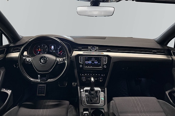 Volkswagen Passat Alltrack 4 of 5