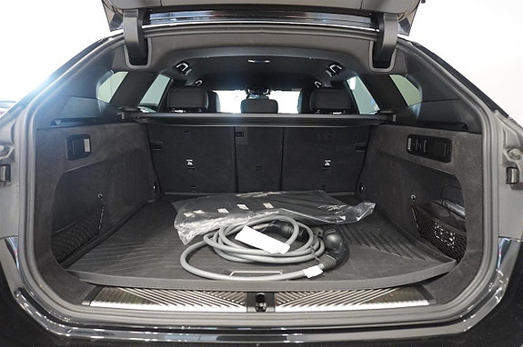 BMW 530e 6 of 14