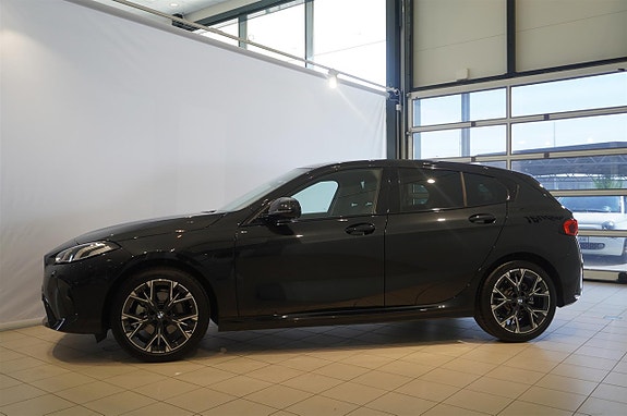 BMW 120 3 of 15