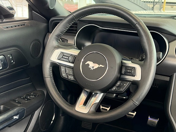 Ford Mustang 14 of 25