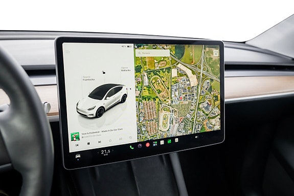 Tesla Model Y 13 of 23