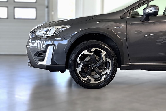 Subaru XV 2 of 5