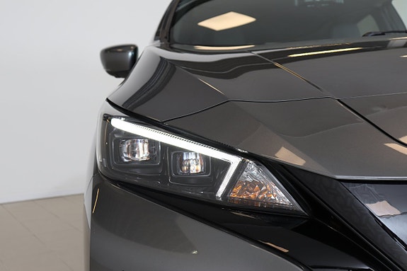 Nissan Leaf 5 of 26