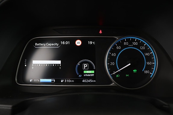 Nissan Leaf 21 of 26