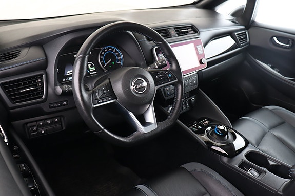 Nissan Leaf 9 of 26