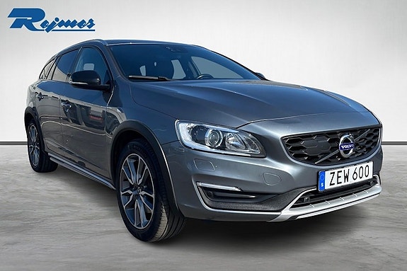 Volvo V60 Cross Country 23 of 23