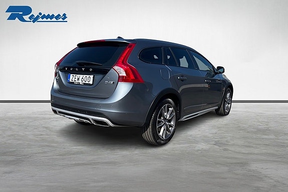 Volvo V60 Cross Country 22 of 23