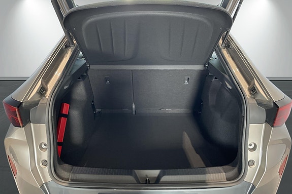 Cupra Tavascan 10 of 28