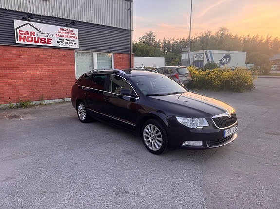 Skoda Superb 3 of 5