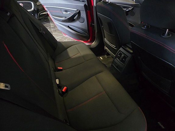 BMW 320d 8 of 16