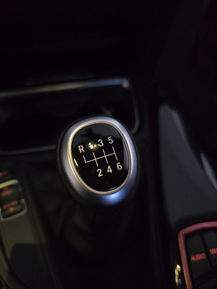 BMW 320d 15 of 16