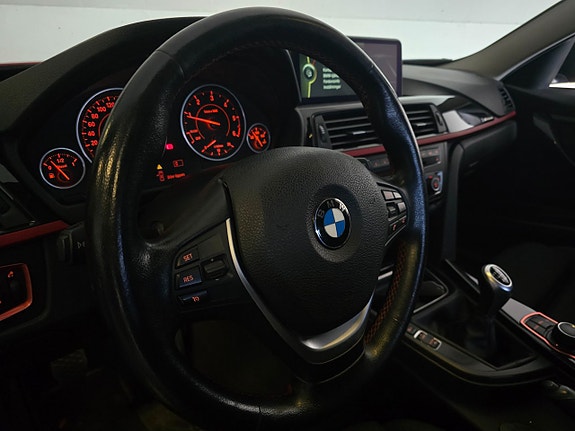 BMW 320d 7 of 16