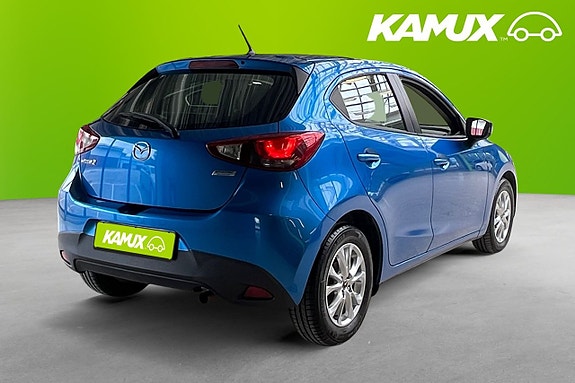 Mazda 2 4 of 5