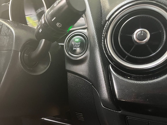 Mazda 2 23 of 25