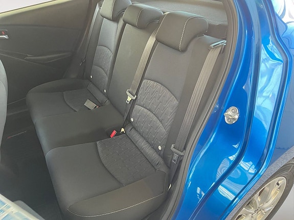Mazda 2 15 of 25
