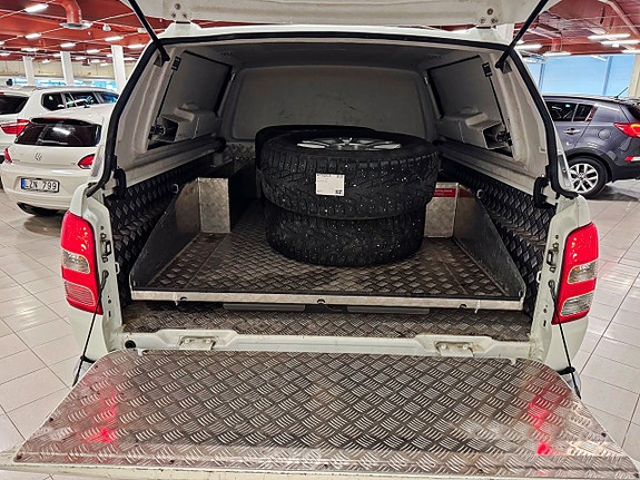 Mitsubishi L200 Club Cab 5 of 5