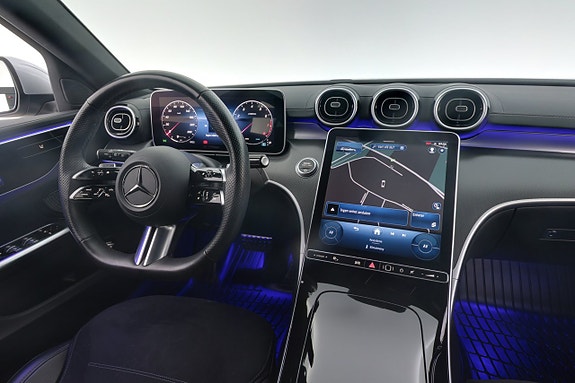 Mercedes-Benz C200 9 of 24