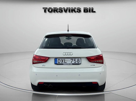 Audi A1 4 of 5