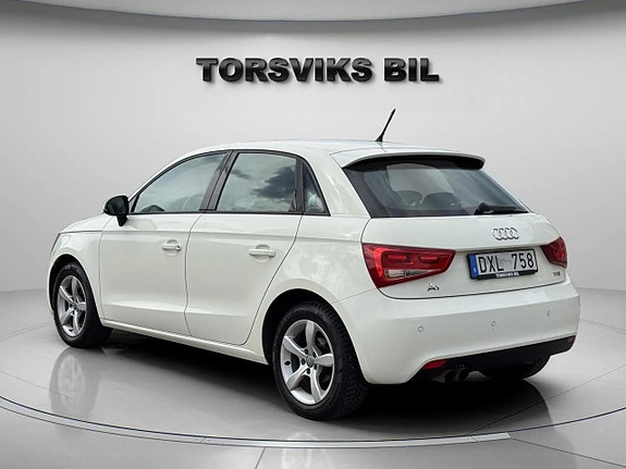 Audi A1 3 of 5
