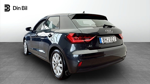 Audi A1 3 of 5