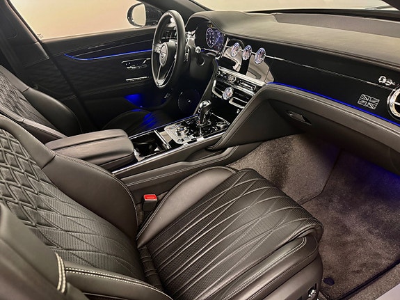 Bentley Flying Spur 3 of 5