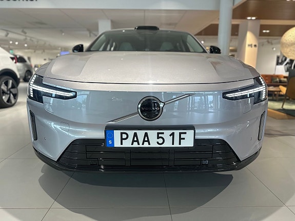 Volvo ES90 2 of 18