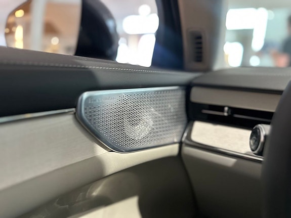 Volvo ES90 17 of 18
