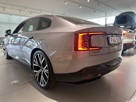 Volvo ES90 4 of 18