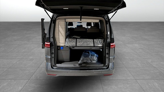 Volkswagen California 12 of 12