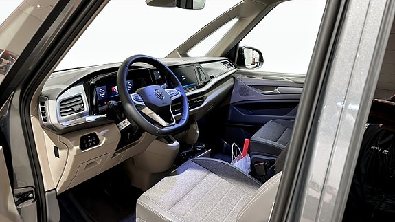 Volkswagen California 7 of 12