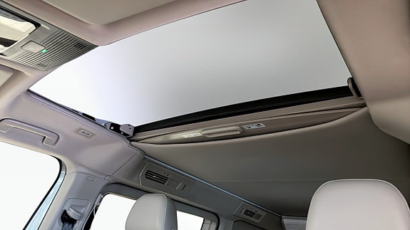 Volkswagen California 9 of 13
