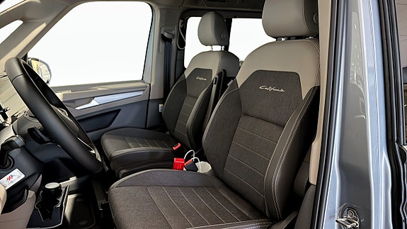 Volkswagen California 8 of 13