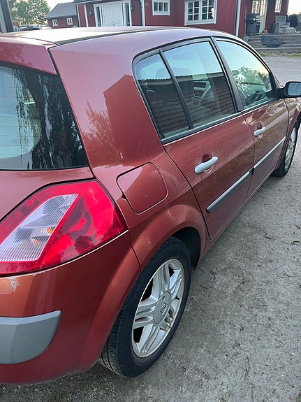 Renault Megane II 4 of 5