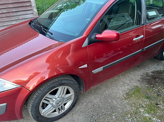 Renault Megane II 2 of 5