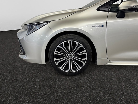 Toyota Corolla 4 of 23
