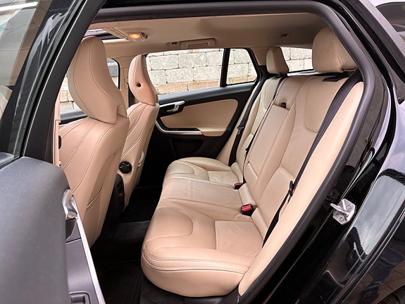 Volvo V60 25 of 26