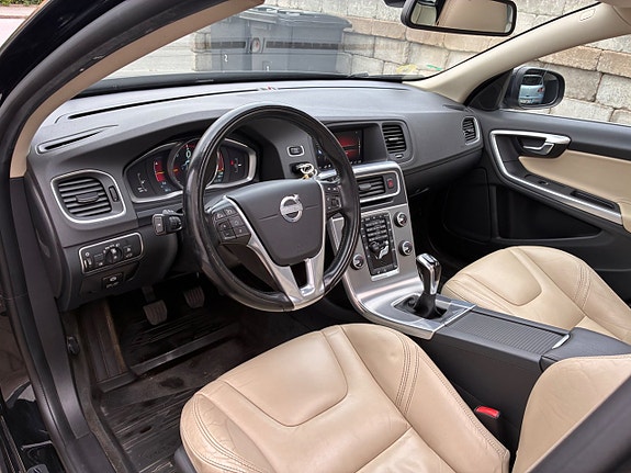 Volvo V60 17 of 26