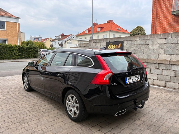 Volvo V60 8 of 26