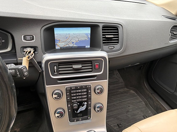 Volvo V60 16 of 26