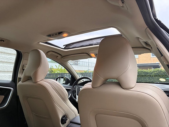 Volvo V60 24 of 26