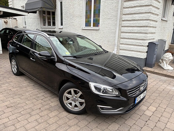 Volvo V60 4 of 26