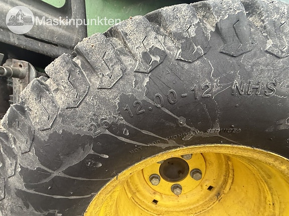 John Deere 1585 26 of 27