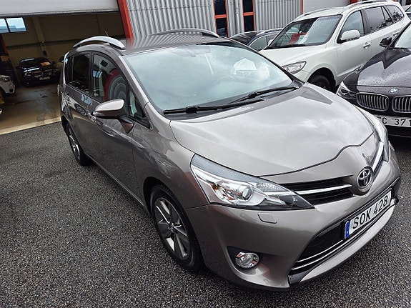 Toyota Verso 4 of 5