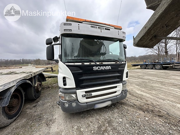 Scania p320 med en schwing Betongpump 2 of 27