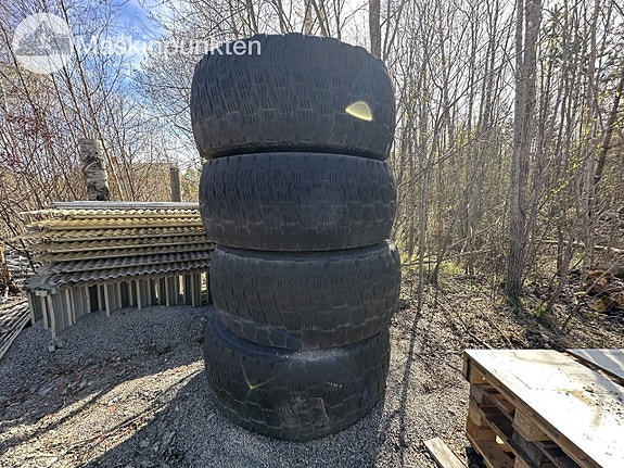 Hjullastardäck med fälg