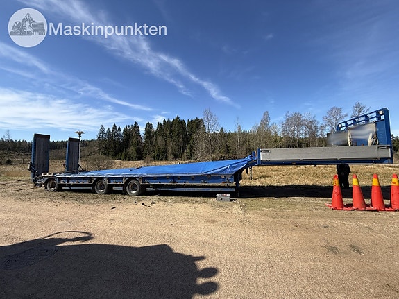 MC CAULEY 3 AXLE STEPFRA 4 of 27