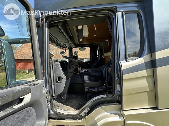 Scania p380 hästlastbil 10 of 27